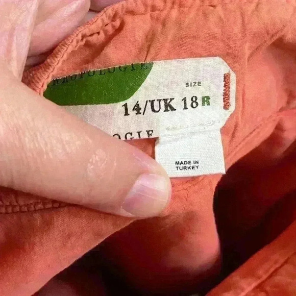 Anthropologie Button Pocket Skirt with Back Zipper in Salmon Pink Size 14 - Picture 3 of 7